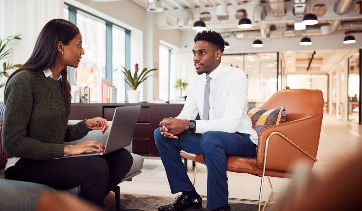 Como Se Vestir para uma Entrevista de Emprego